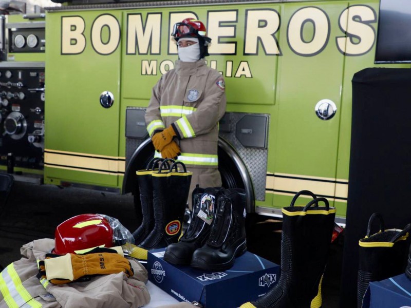 Destinan recursos sin precedentes para equipamiento de Bomberos de Morelia