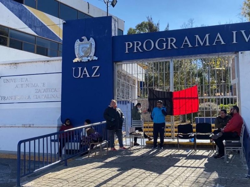 Destitución injustificada a responsable de programa en Preparatoria IV