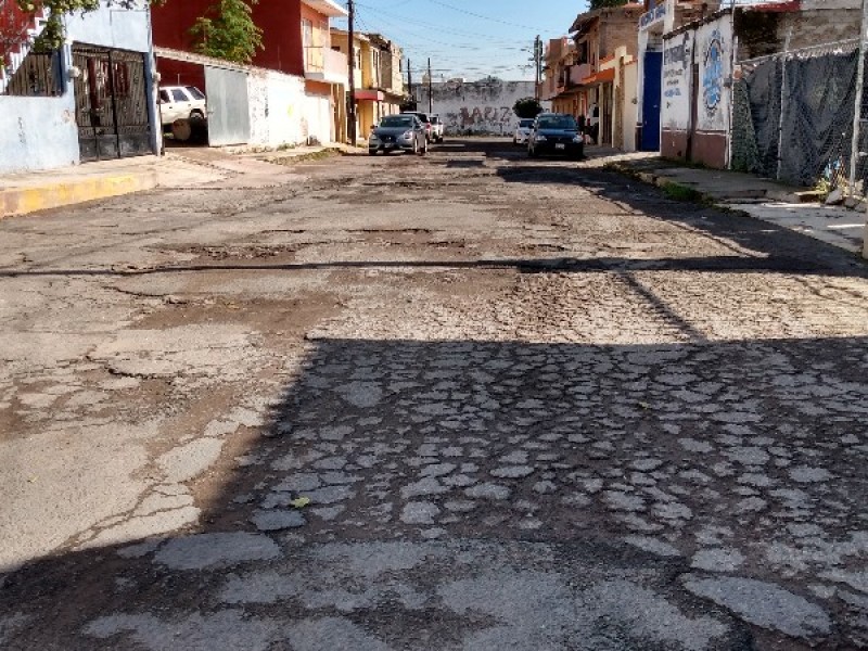 Destrozada la calle Jesús María de Colonia Morelos