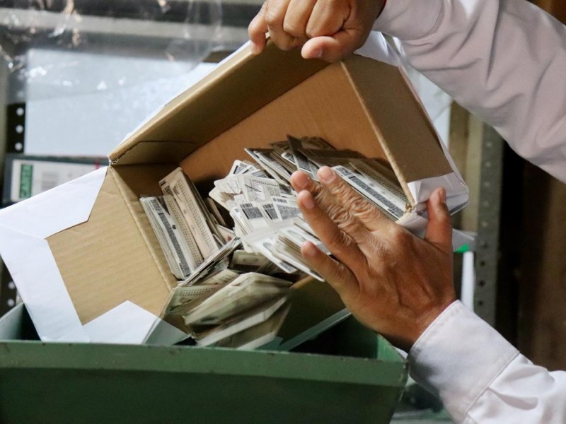 Destruye INE 167 mil credenciales para votar