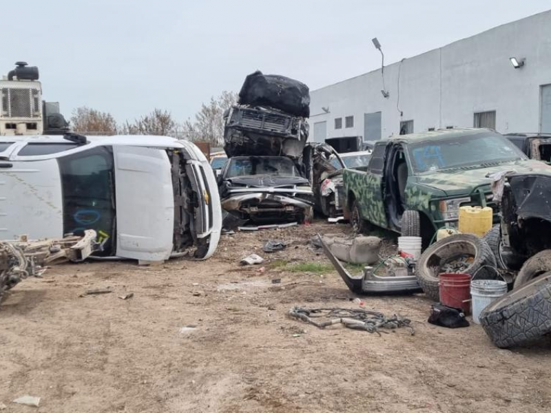 Destruyen 26 vehículos con blindaje artesanal en Tamaulipas