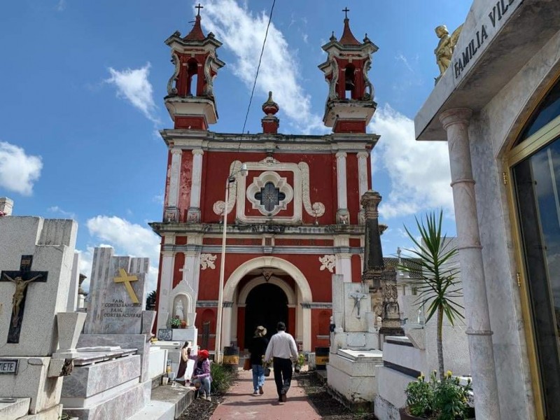 Detecta ayuntamiento 40 tumbas en mal estado en Panteón Hidalgo
