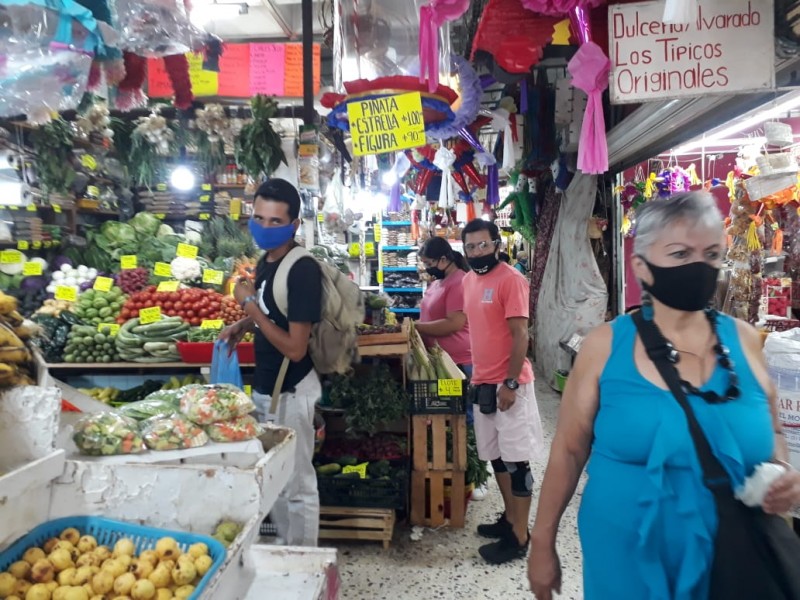 Detecta Sanidad Municipal Tepic incumplimiento de protocolos anti-COVID en mercados