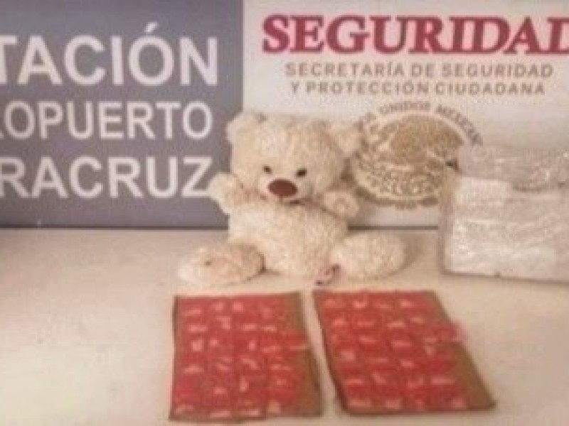 Detectan droga al interior de oso de peluche en Veracruz