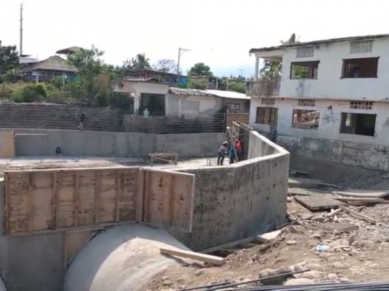 Detectan irregularidades en obra del Río de Petatlán