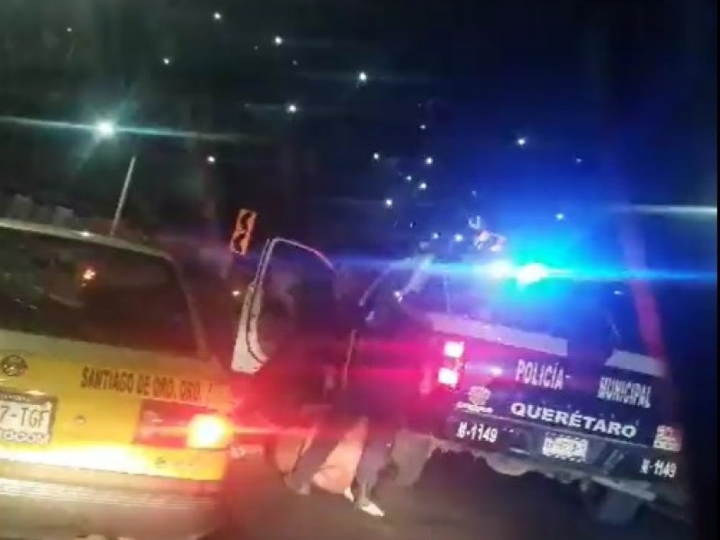 Detenido por policías municipales, tomo contro de patrulla