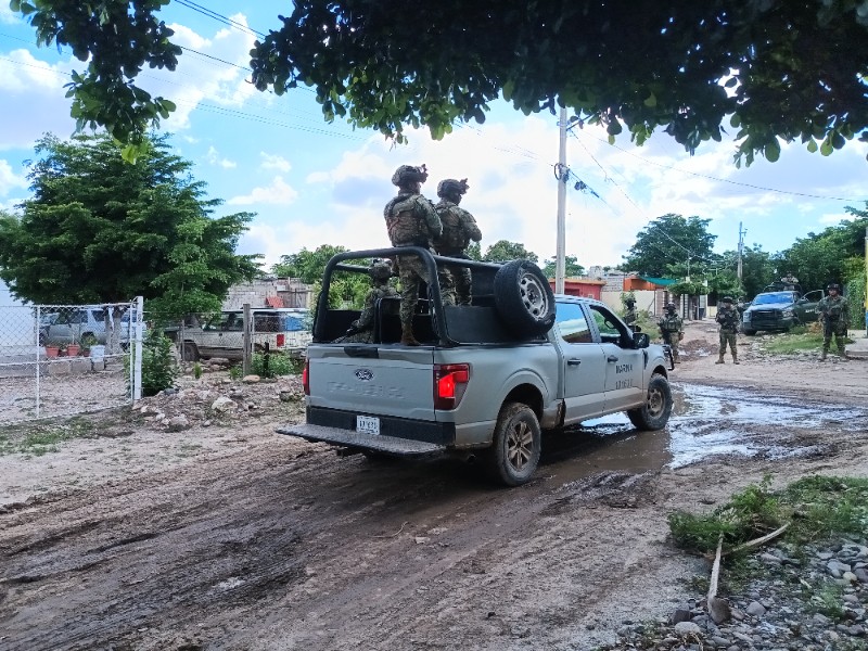 Detenidos, vehículos y armas aseguradas durante operativo en La Vuelta, Navolato Detenidos, vehículos y armas aseguradas durante operativo en La Vuelta, Navolato