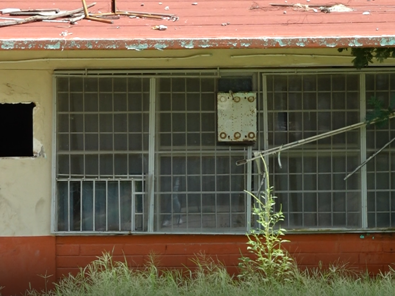 Deterioro de escuelas, pone en peligro el regreso a clases