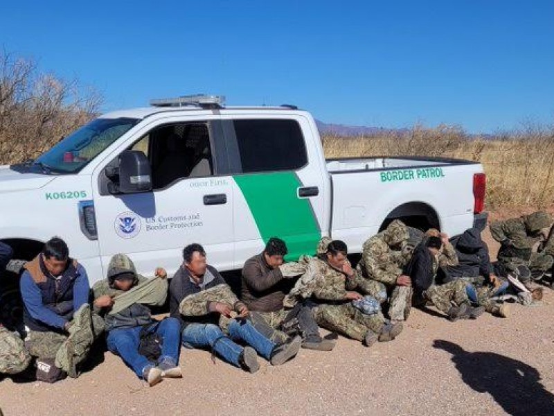 Detiene a 13 personas indocumentadas al sur de Arizona