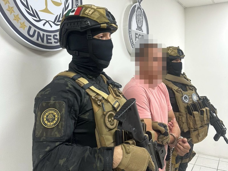 Detiene la FGE a presunto responsable de homicidio en Culiacán