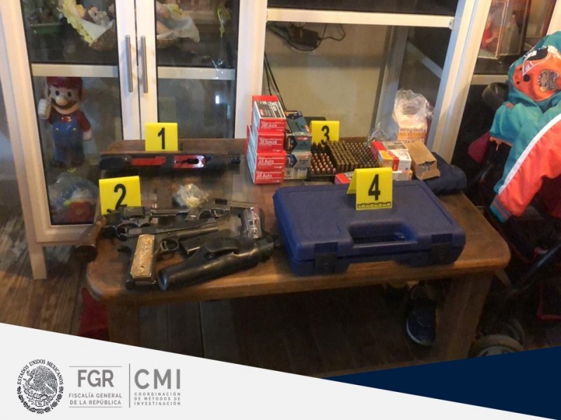 DETIENE PFM A DOS PERSONAS CON ARMAS Y CARTUCHOS