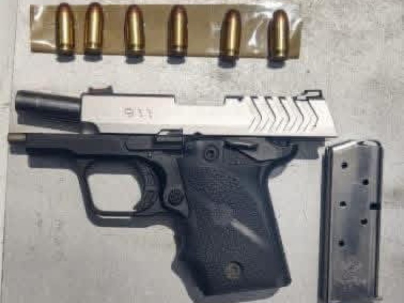 Detiene Policía Estatal a sujeto armado en Pinal de Amoles
