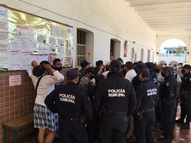 Detienen a 20 elementos tras operativo en Acatlán de Osorio