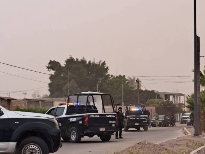 Detienen a 4 personas y aseguran armas, equipo táctico y vehículos