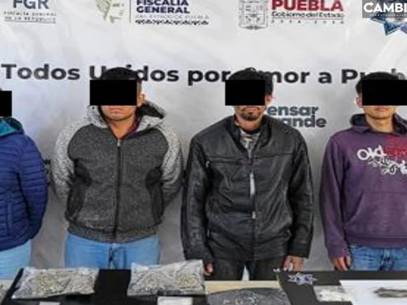 Detienen a 4 presuntos narcomenudistas en la Santa Cecilia