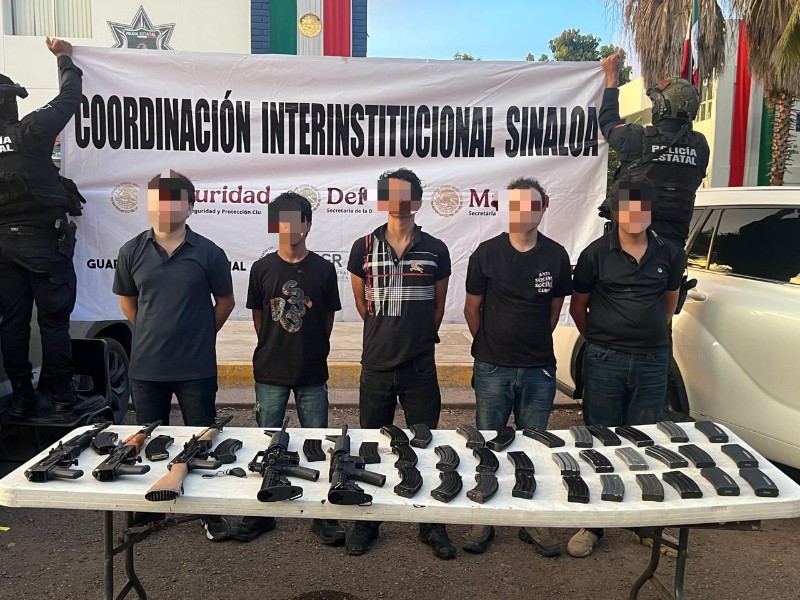 Detienen a cinco hombres en Stanza Toscana,Culiacán: dos son menores de edad