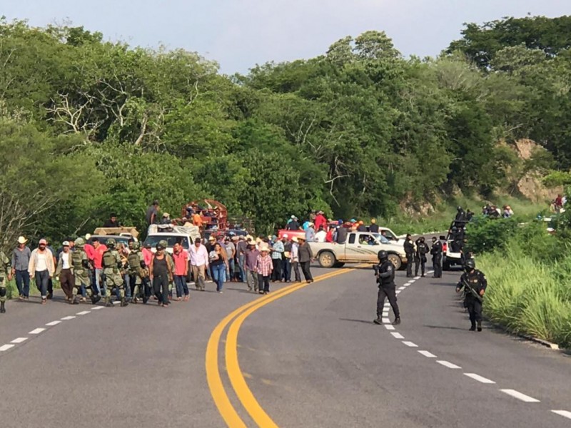Detienen a civiles que pretendían incursionar a Petacalco