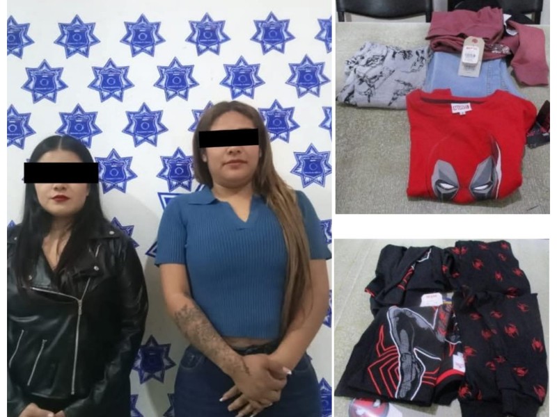 Detienen a mujeres por robo en plaza comercial