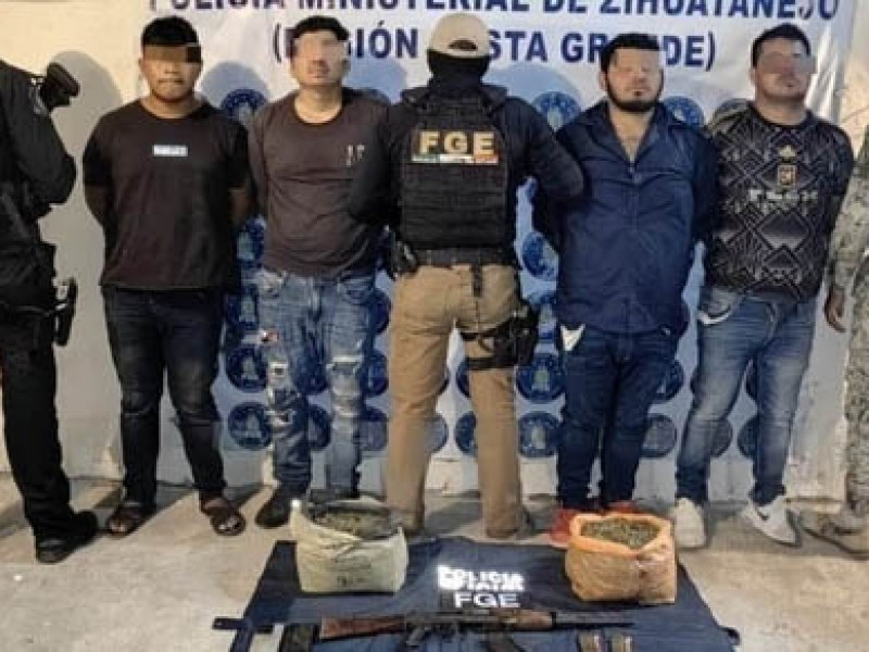 Detienen a cuatro presuntos delincuentes en Zihuatanejo