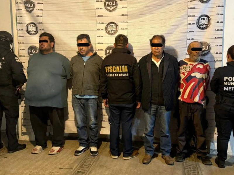 Detienen a cuatro presuntos narcomenudistas en Metepec