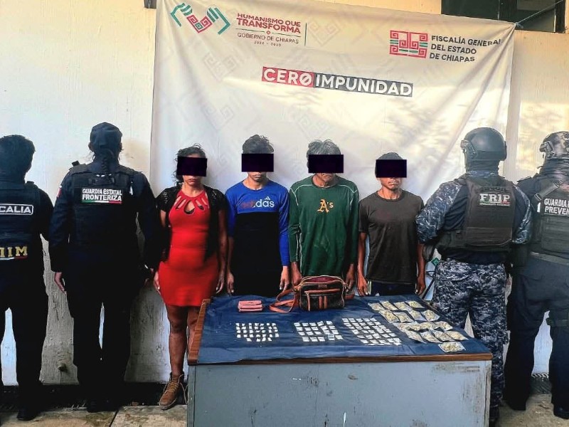 Detienen a cuatro sujetos con posesión de drogas en Tapachula