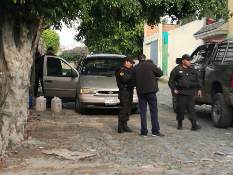 Detienen a dos con gasolina en Zapopan