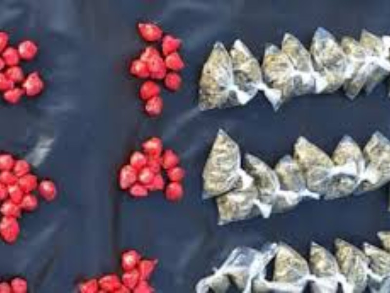 Detienen a dos personas con marihuana y “cristal”