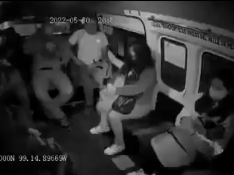 Detienen a dos personas durante operativos transporte público en Puebla