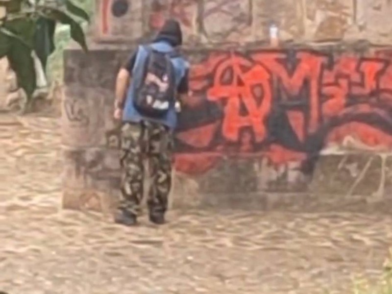 Detienen a dos personas por daños al patrimonio histórico del municipio capitalino