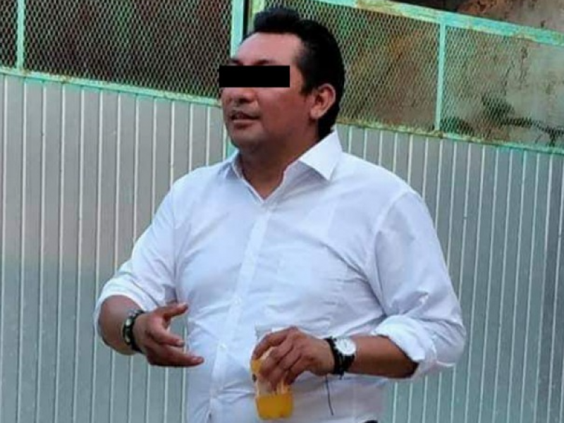 Detienen a ex tesorero de Hidalgotitlán por presunto robo.