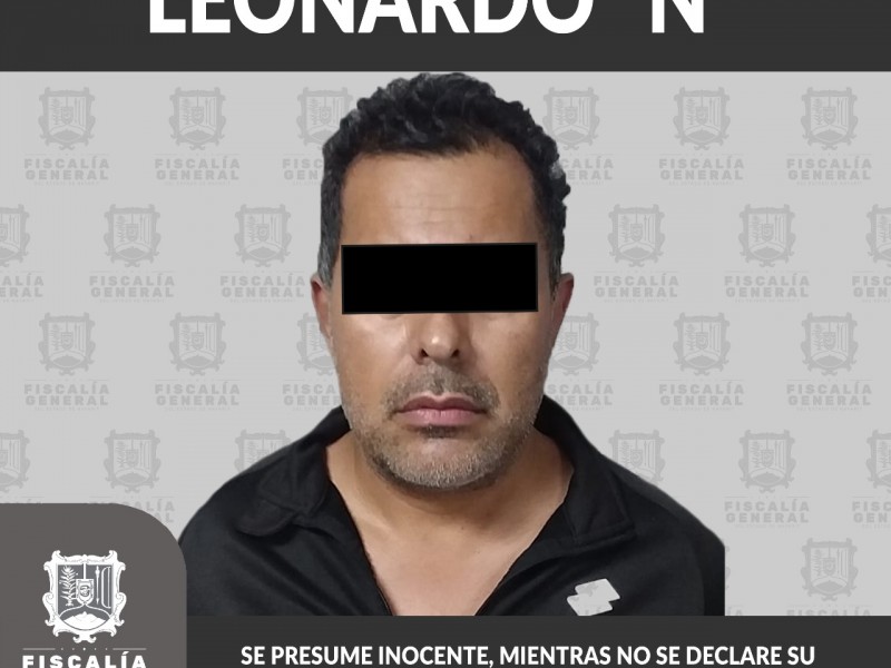 Detienen a fotógrafo por presunto delito de violación