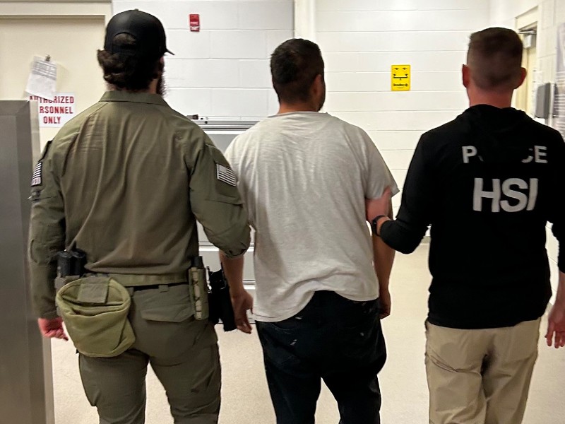 Detienen a fugitivo de la justicia de El Salvador