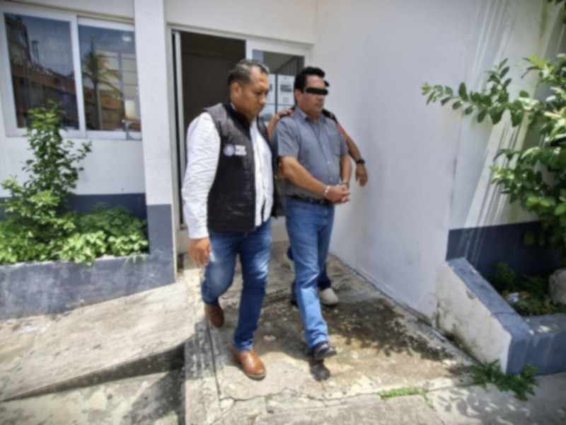 Detienen a funcionario de Alvarado por cargos en Chiapas