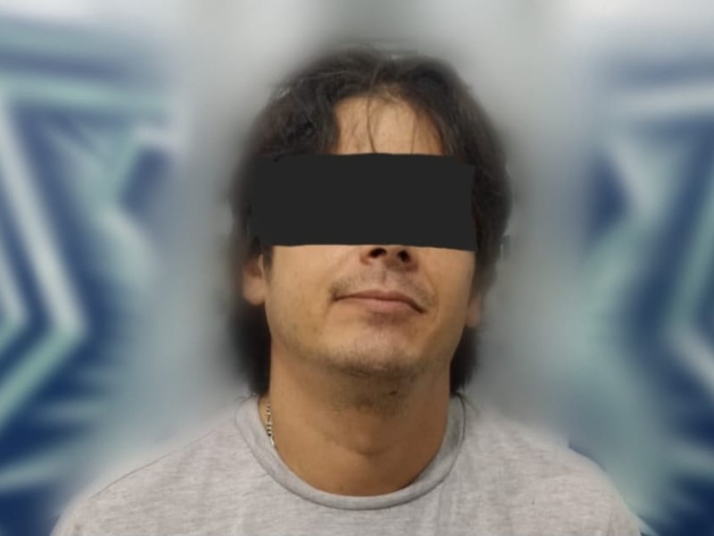 Detienen a hombre armado en farmacia de Los Mochis