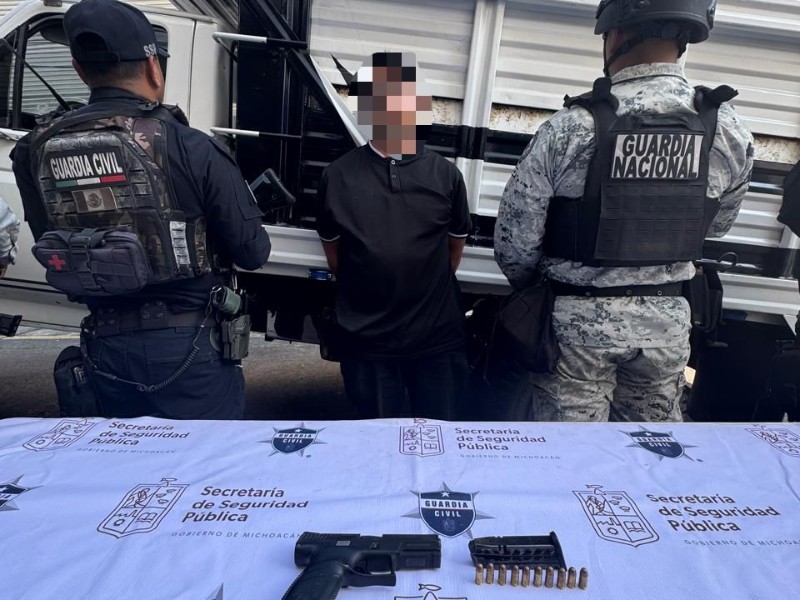 Detienen a hombre con combustible ilegal en Huandacareo Detienen a hombre con combustible ilegal en Huandacareo