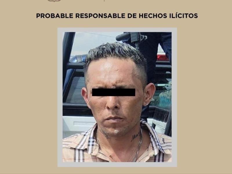Detienen a hombre con orden de aprehensión y aseguran auto robado: Acolman