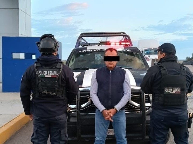 Detienen a hombre en Villa de Cos por presunta posesión de droga