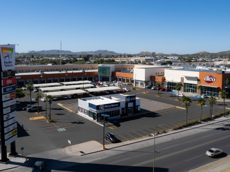 Detienen a hombre por ingresar a comercio cerrado