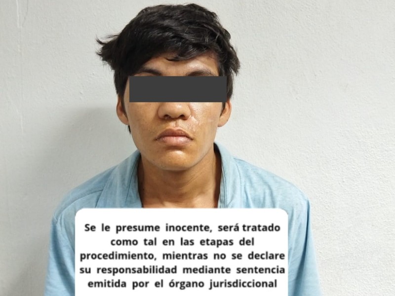 Detienen a hombre por probable participación en robo de vehículo