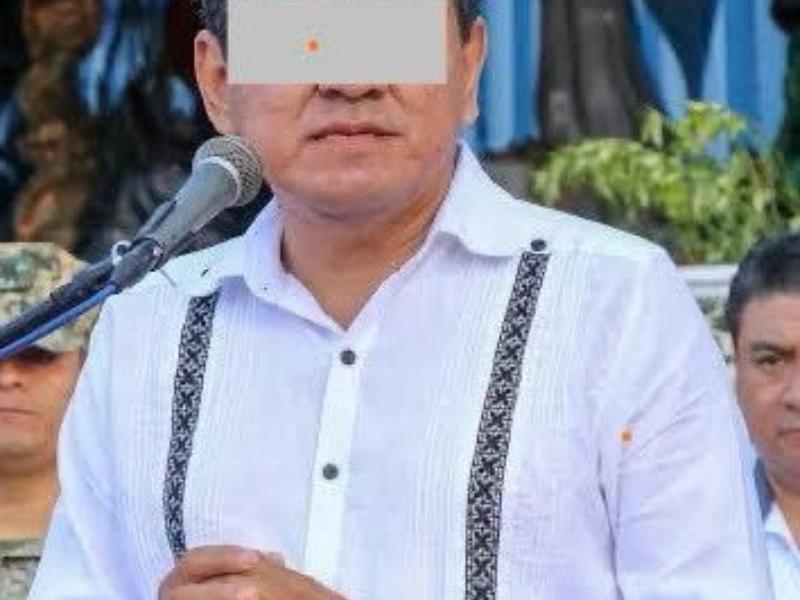 Detienen a Ireneo Molina ex-alcalde de Tuxtepec por presuntas irregularidades en obras