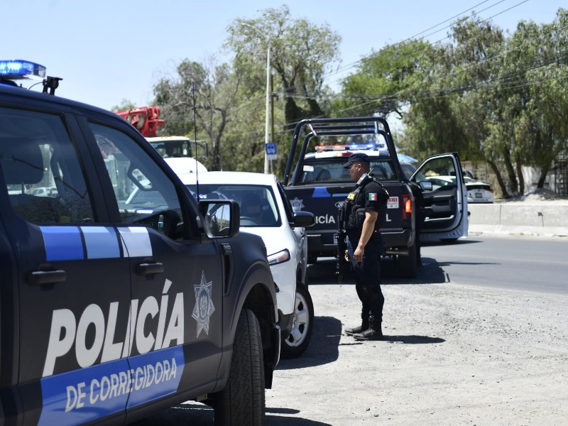 Detienen a jovencito que apedreó una patrulla durante reporte por arrancones