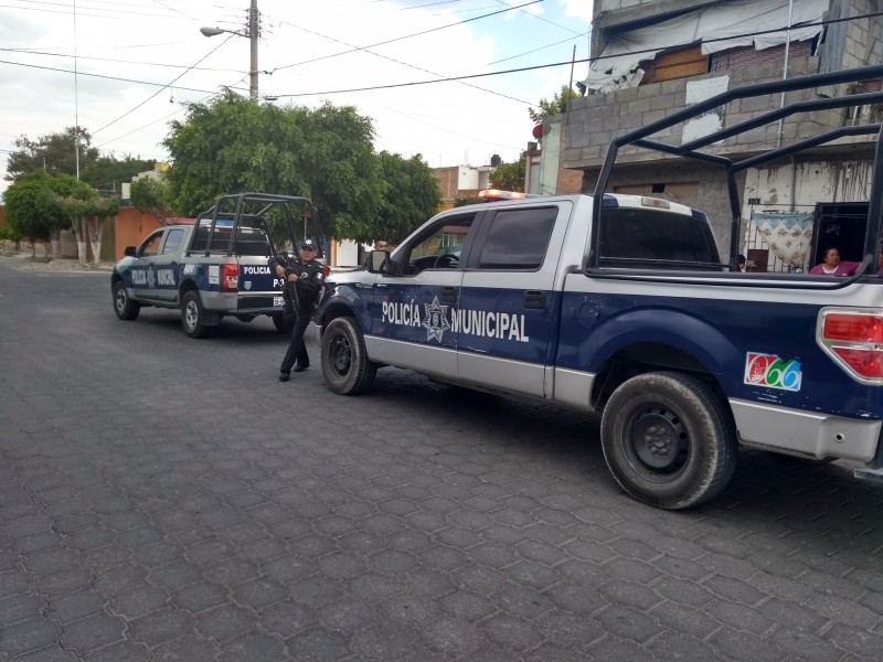 Detienen a ladrón con arma hechiza