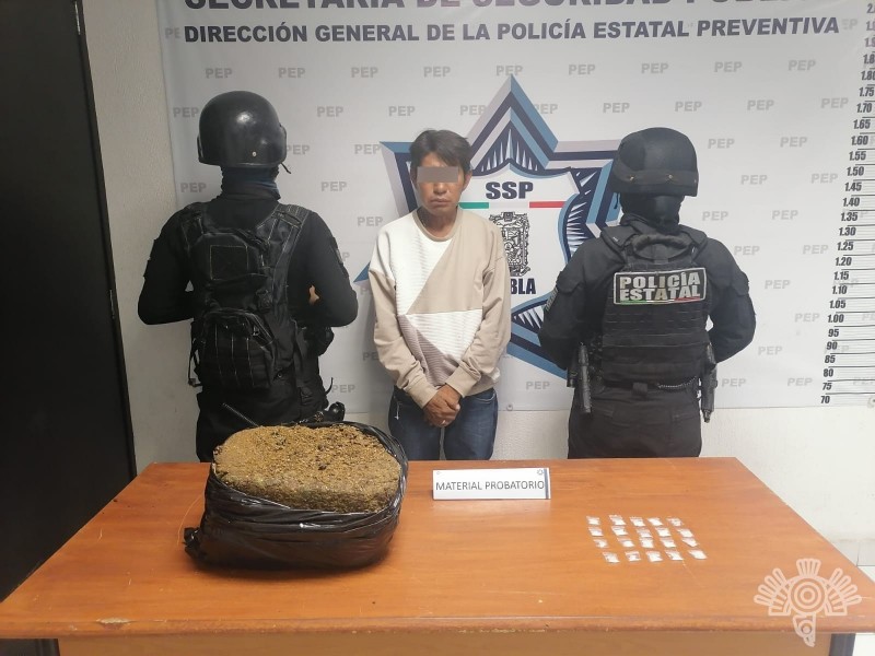 Detienen a masculino con droga en San Pablo Xochimehuacan