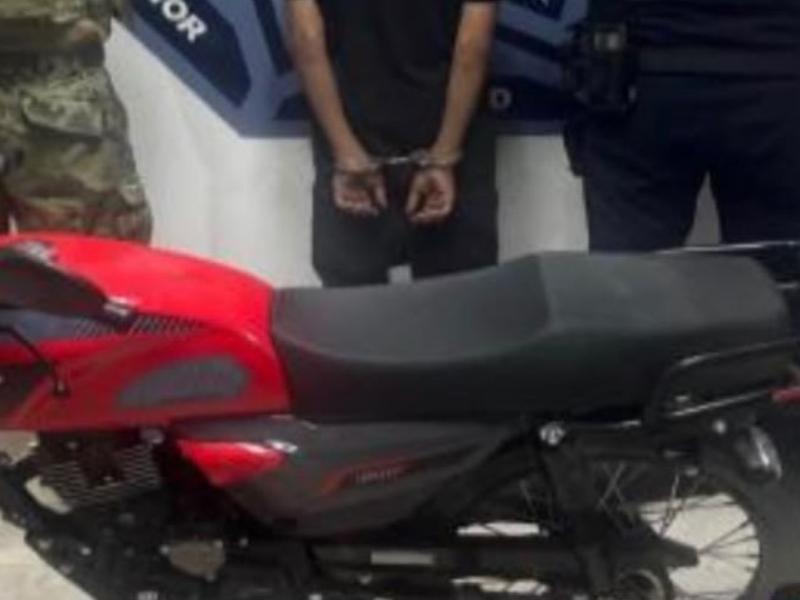 Detienen a menor de 15 años con motocicleta robada en Cajeme