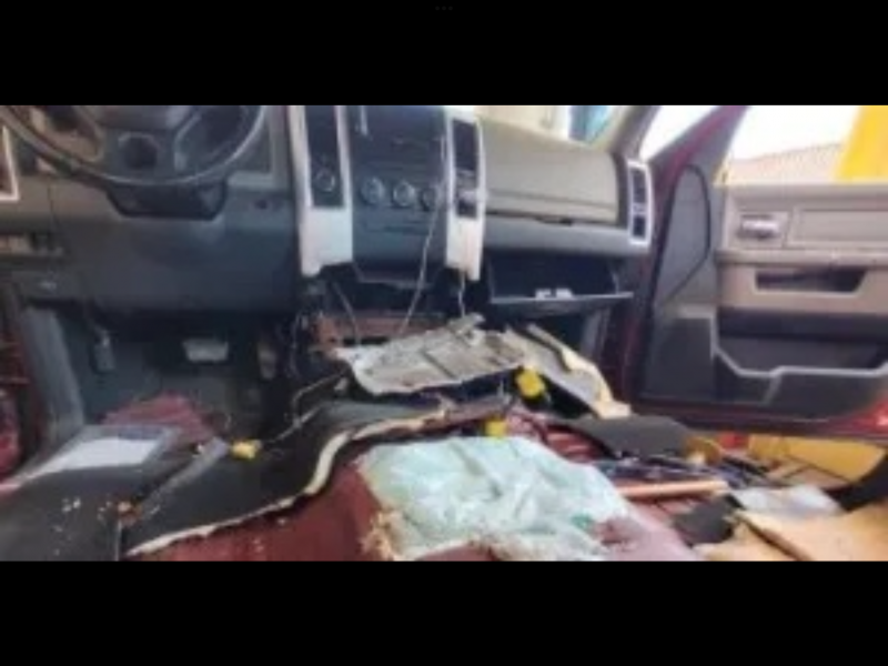 Detienen a mujer de 22 con un contrabando de Fentanilo