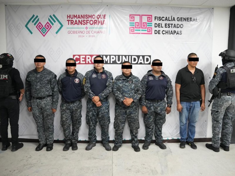 Detienen a Pakales por presunto abuso de autoridad