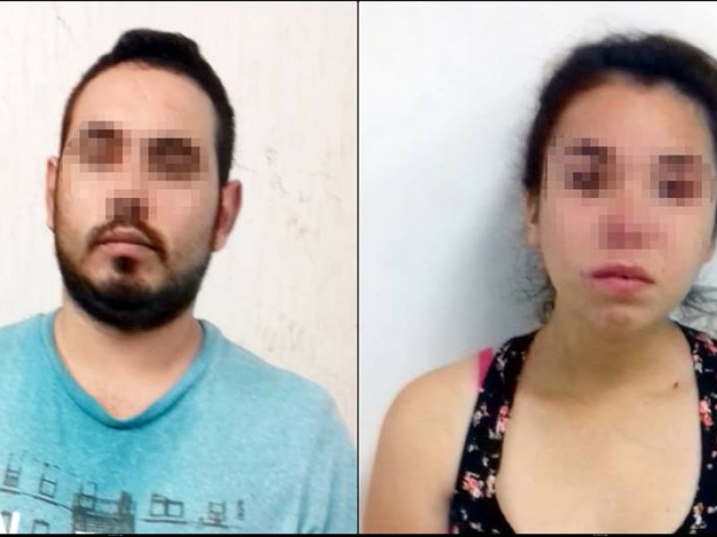 Detienen a pareja con drogas y cartuchos útiles