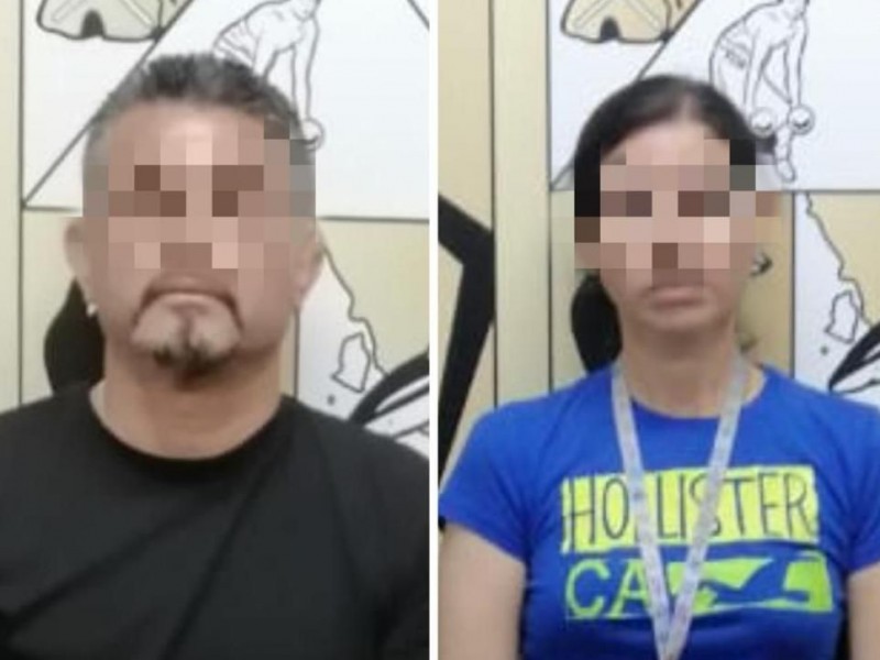 Detienen a pareja por secuestrar y defraudar a estadunidense