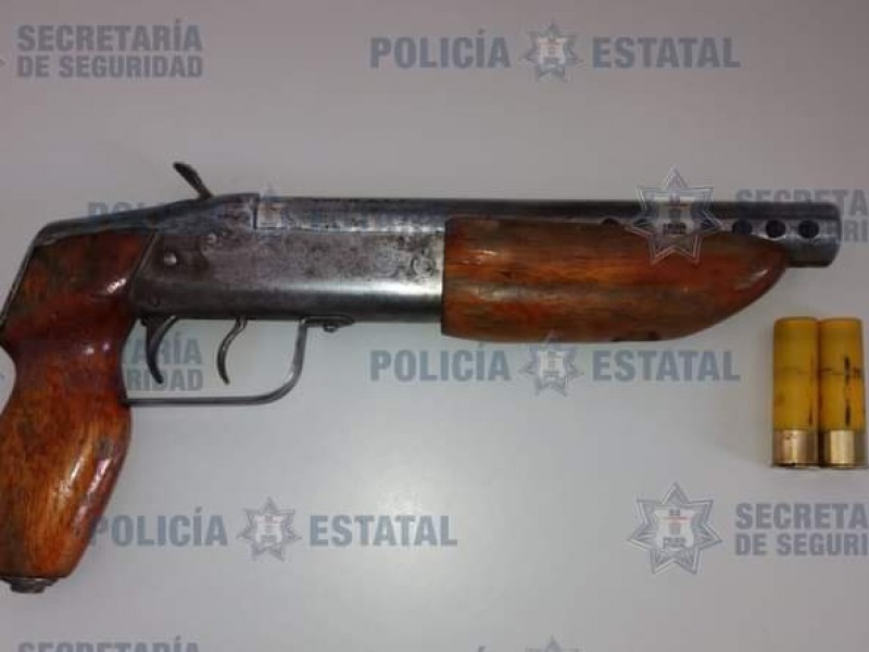 Detienen a persona por portación de arma de fuego