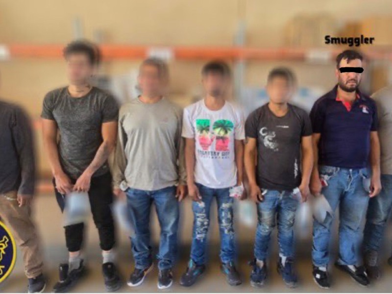 Detienen a “pollero” con seis indocumentados